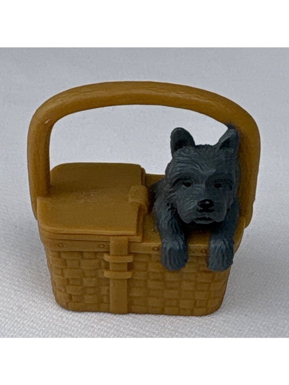 Madame Alexander Wizard of Oz Toto in Basket Vintage McDonalds Toy Collectible